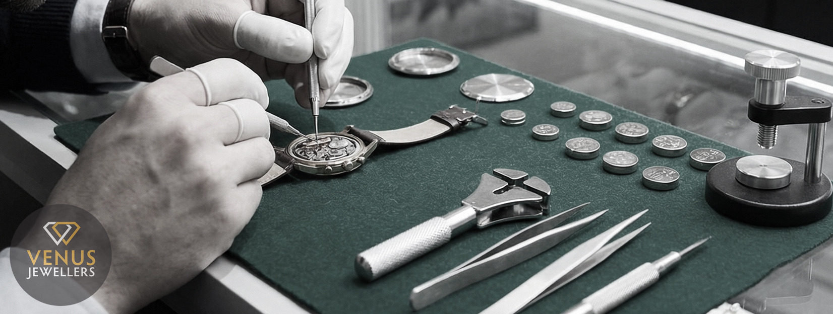Watch battery replacement services | Venus Jewellers
